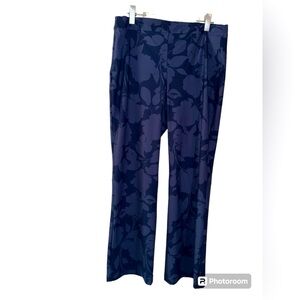 SPANX Navy Floral Cropped Pants